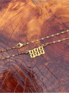 888 Angel Number Necklace 18K Gold Plated Stainless Steel Waterproof